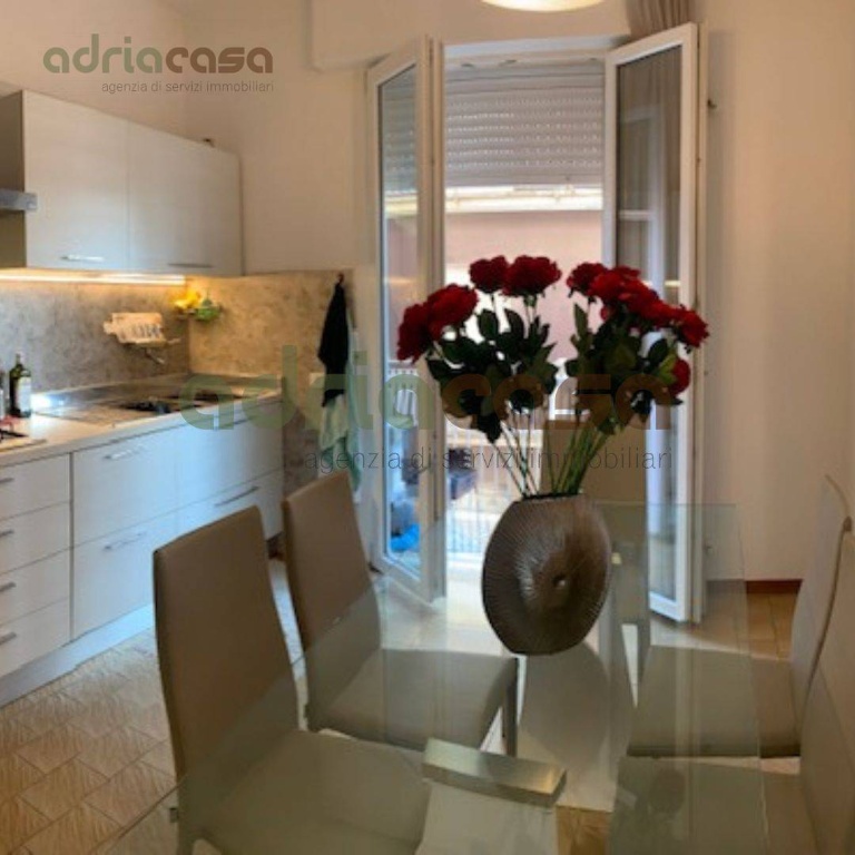 Appartamento in Via de Amicis, Gabicce Mare, 6 locali, 1 bagno, 100 m²