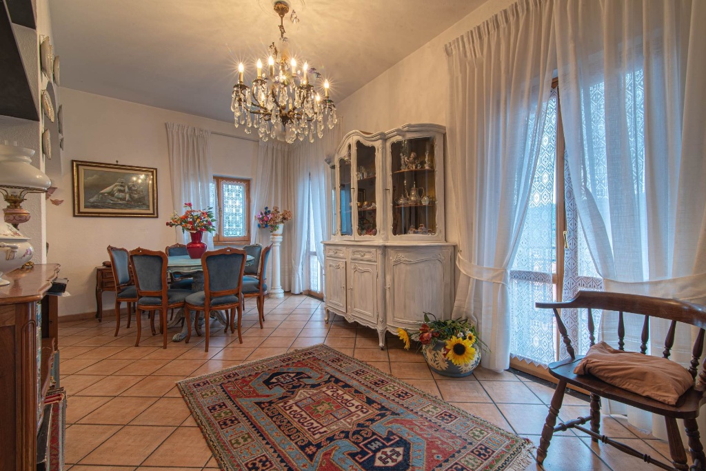 Villa a Leivi, 10 locali, 3 bagni, giardino privato, 200 m², terrazzo