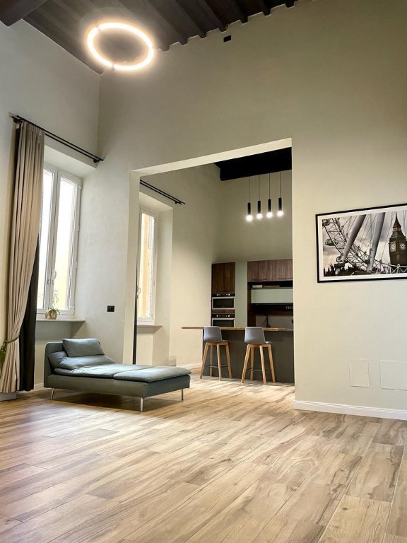 Appartamento a Livorno, 5 locali, 1 bagno, 140 m², 1° piano, ascensore