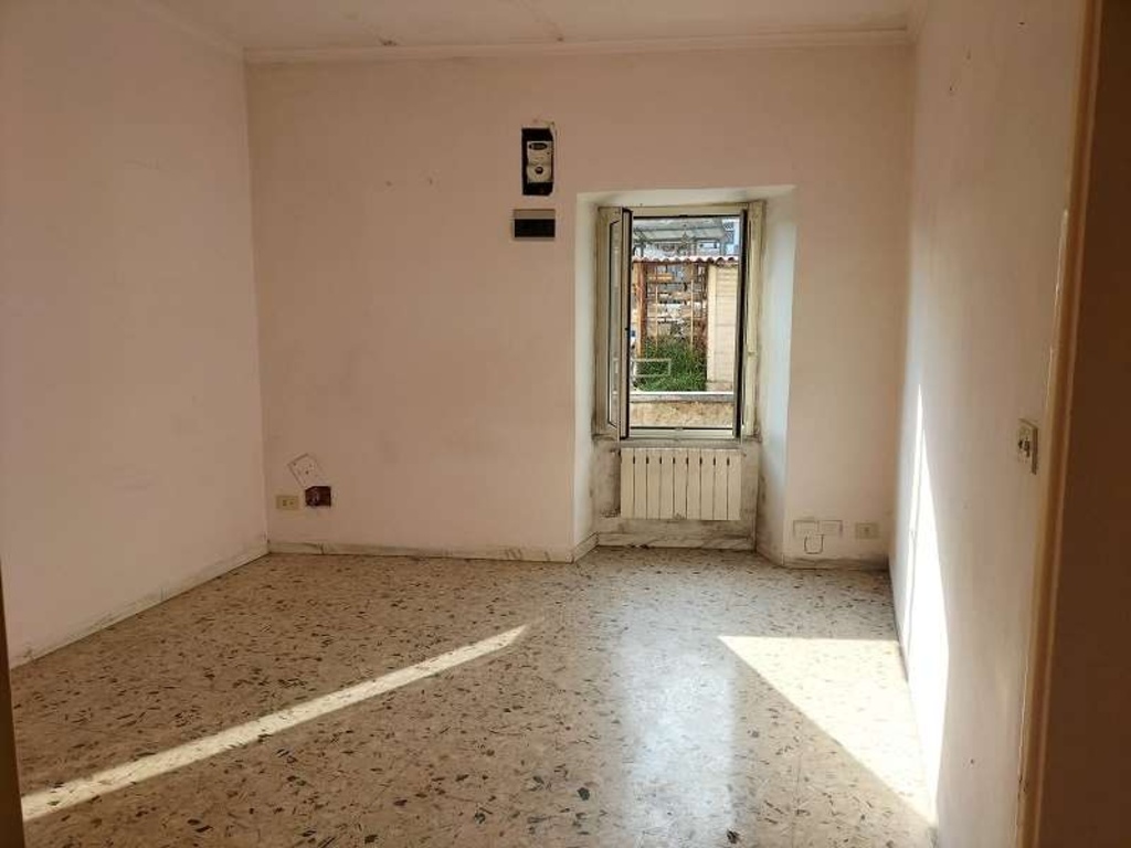 Bilocale in Via Cadore 13, Genzano di Roma, 1 bagno, 55 m², 1° piano