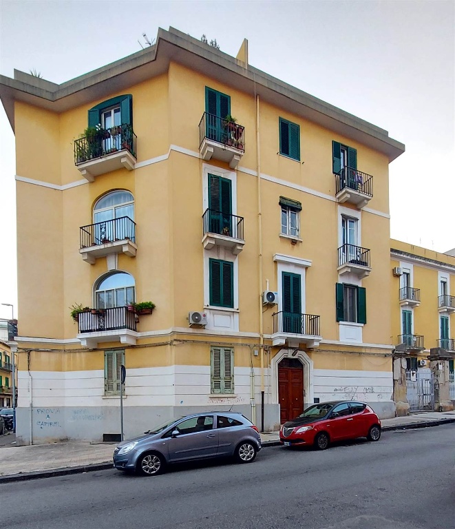 Trilocale in VIA A. MANZONI 39, Messina, 1 bagno, 85 m², 2° piano