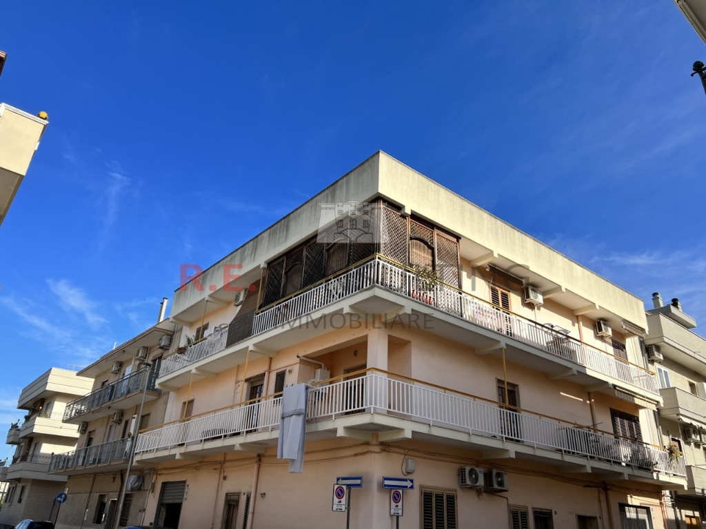 Appartamento in Via Pescara 61, Grottaglie, 6 locali, 139 m²