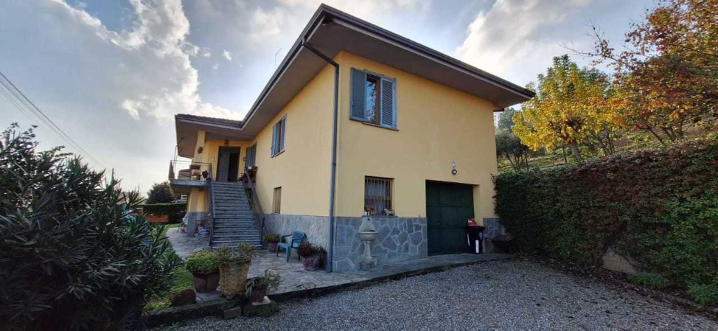 Villa singola in Cstelnuovo, Borgonovo Val Tidone, 4 locali, 177 m²