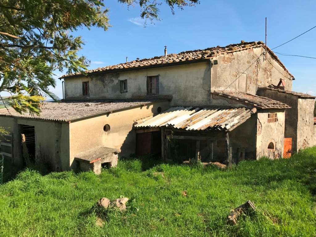 Casale a Montecatini Val di Cecina, 10 locali, 1 bagno, posto auto