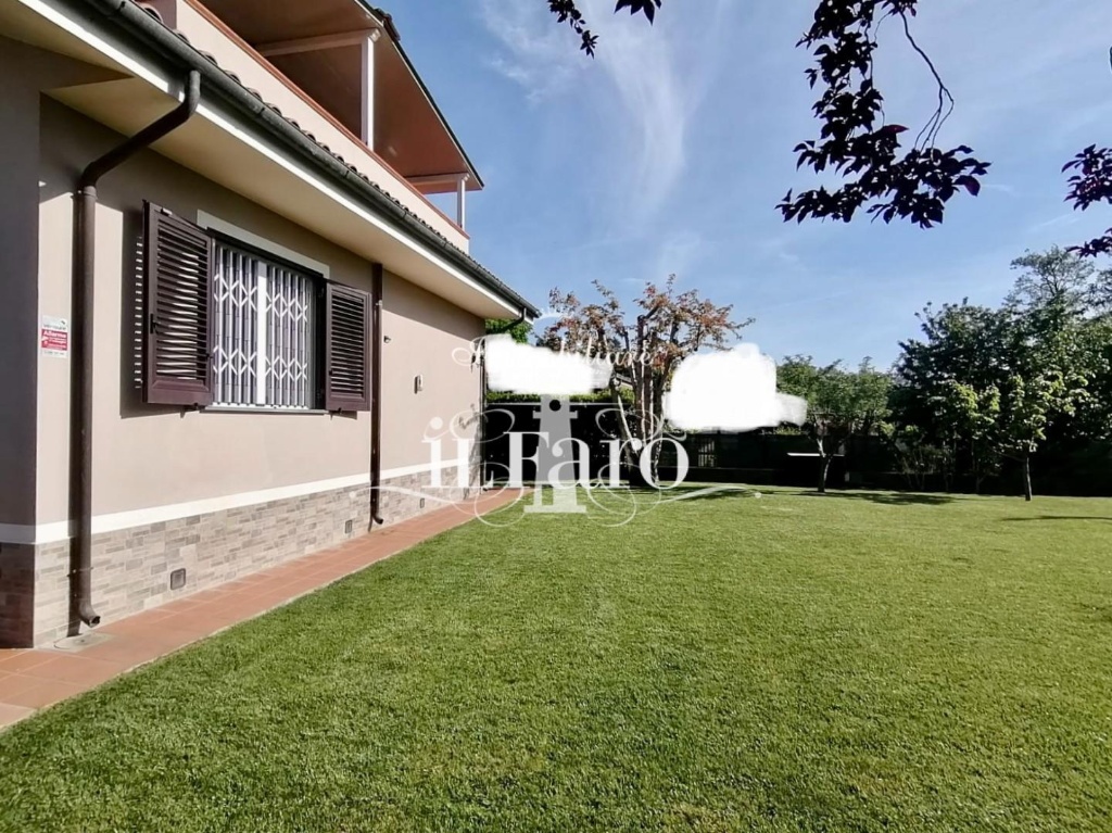 Villa a Massarosa, 8 locali, 2 bagni, giardino privato, posto auto