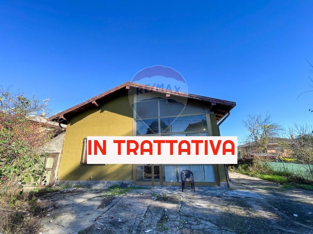 Villa in Via Majella, Varese, 3 locali, 1 bagno, giardino privato