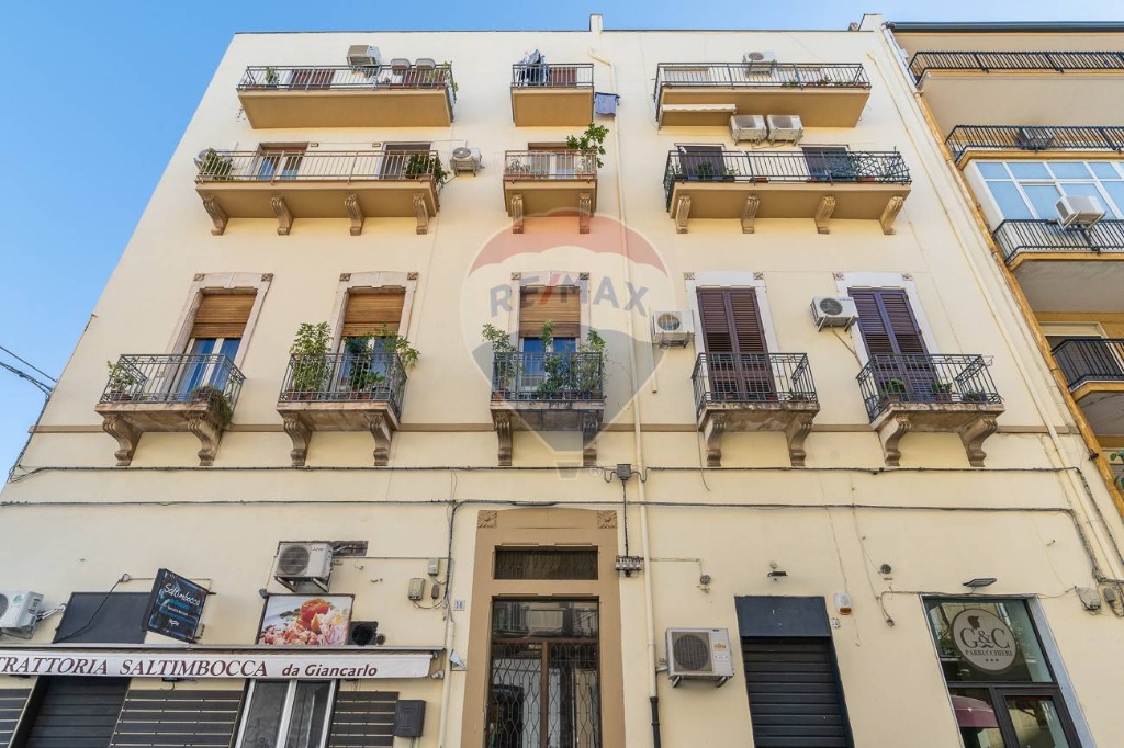 Appartamento in Via Andrea Costa, Catania, 5 locali, 2 bagni, 130 m²
