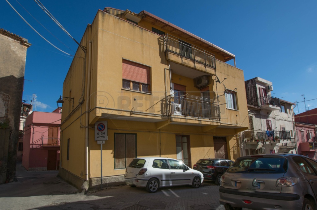 Bilocale in SP36 123, Messina, 65 m², da ristrutturare in vendita