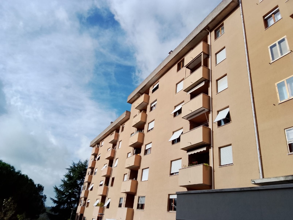 Appartamento con 4+ locali in Via ruini, Perugia, 5 locali, 2 bagni
