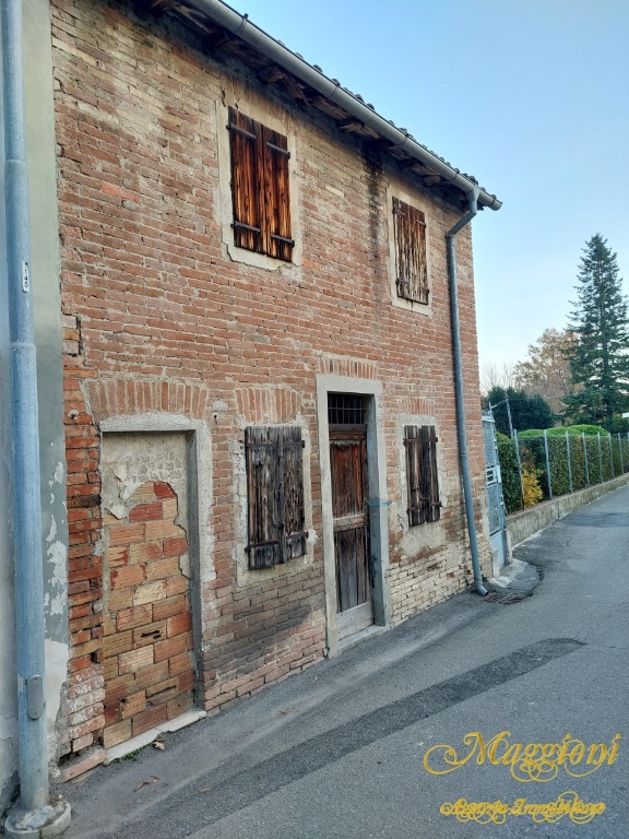 Casa semindipendente a Felino, 2 locali, 1 bagno, 85 m² in vendita