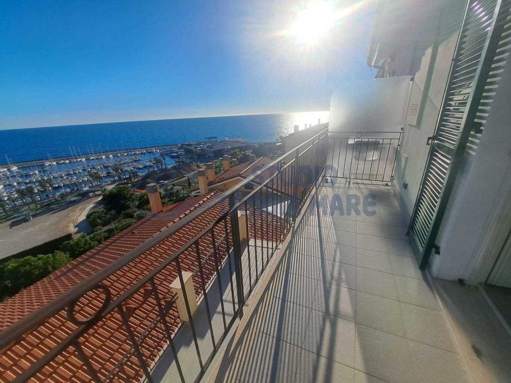 appartamento in vendita a Santo Stefano al Mare