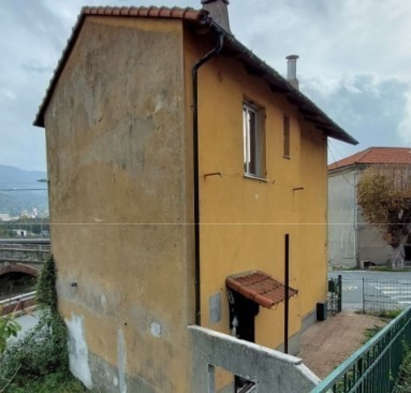 Villa singola in Via Carlo Navone 3, Busalla, 4 locali, 2 bagni