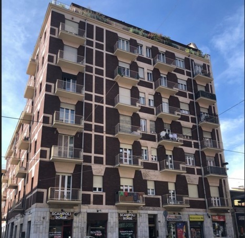 Appartamento in Corso Giulio Cesare 63, Torino, 5 locali, 1 bagno