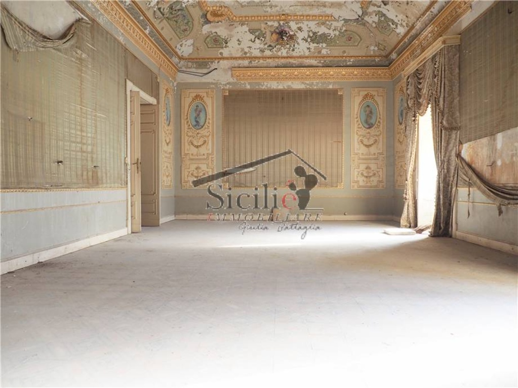 casa indipendente in vendita a Scicli