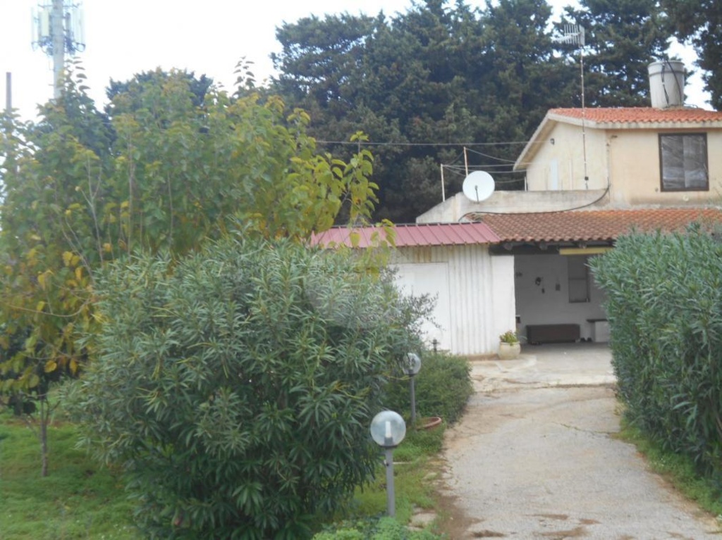 Casa indipendente in Via Del Mediterraneo, Castelvetrano, 7 locali