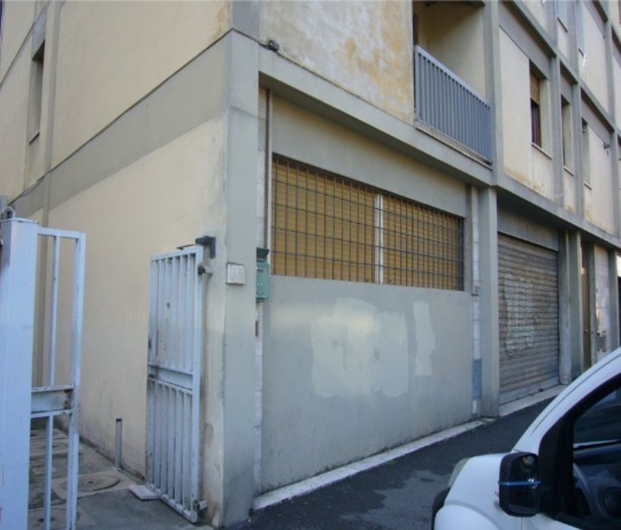 Trilocale in Via San Donato 41, Firenze, 1 bagno, 51 m² in vendita