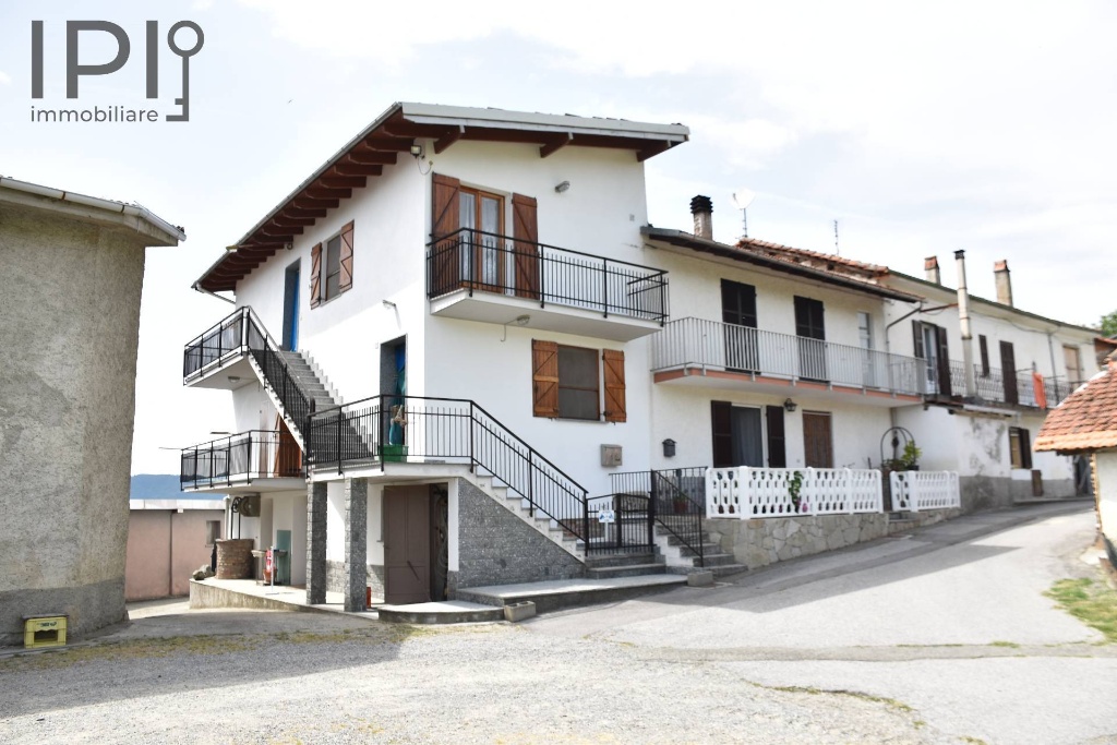 Casa indipendente in Frazione lovesi, Spigno Monferrato, 14 locali