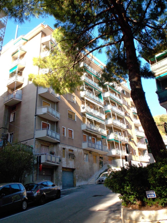 Appartamento in Via Carlo Bonanni, Genova, 9 locali, 2 bagni, 150 m²