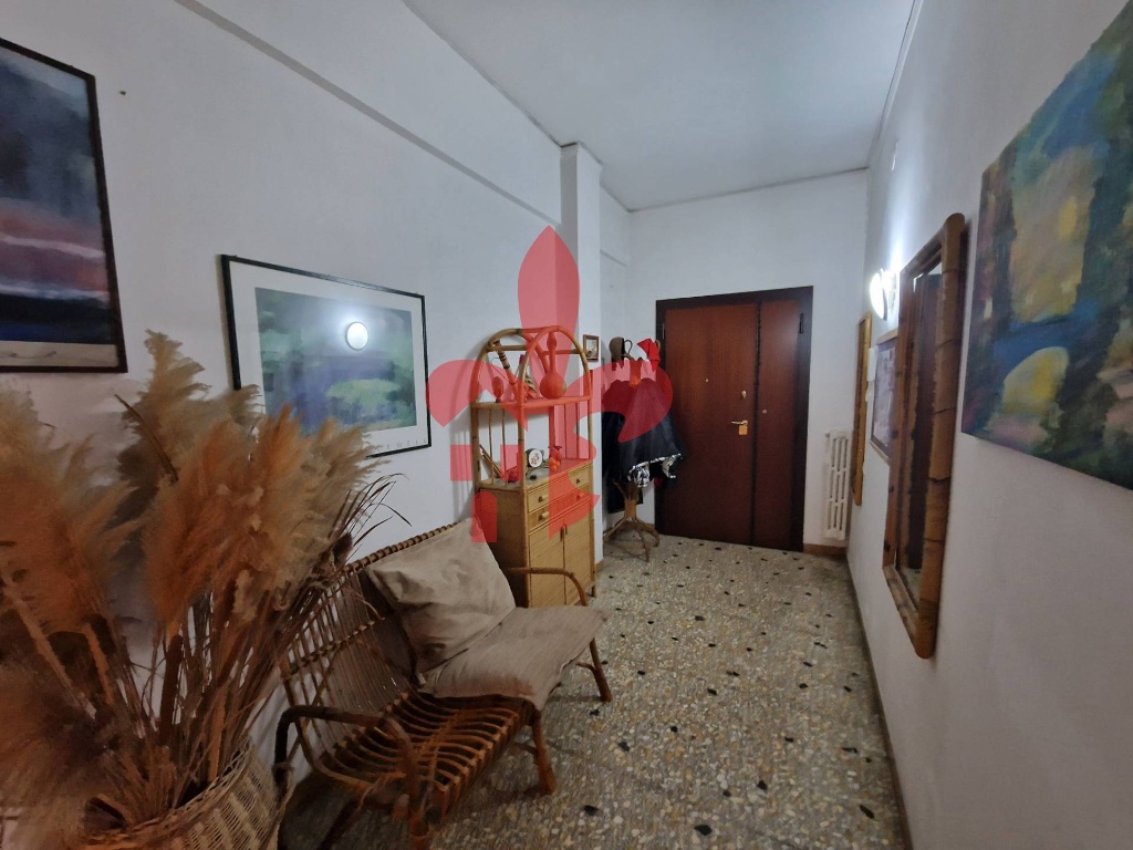 Appartamento in Via Della Villa Demidoff, Firenze, 5 locali, 1 bagno