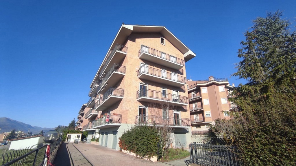 Quadrilocale in Via Del Castelvecchio 1/A, L'Aquila, 2 bagni, 140 m²