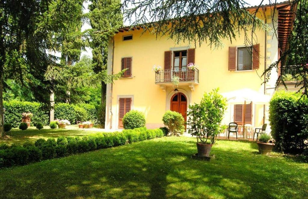 Villa in VIA DI SANTA MARIA A VEZZANO 99999, Vicchio, 25 locali