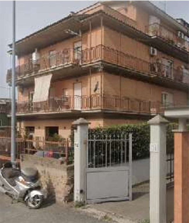 Appartamento in VIA LIDIA BIANCHI 138, Roma, 5 locali, 1 bagno, 117 m²