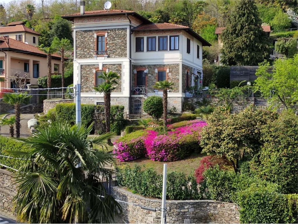 Villa in Via Zappelli 22, Verbania, 5 locali, 2 bagni, garage, 317 m²