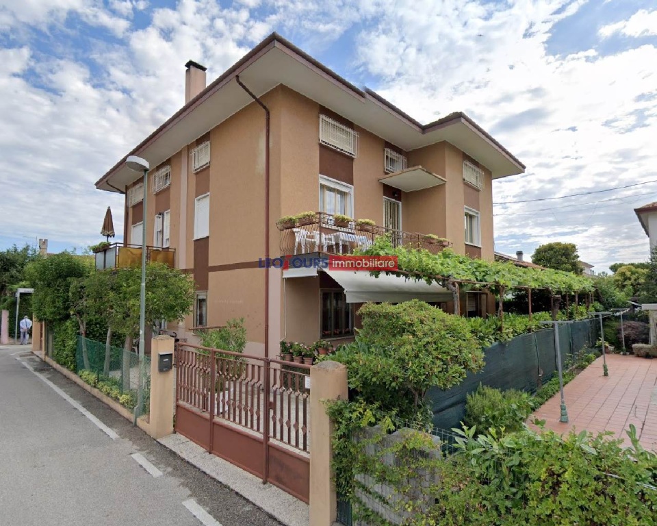 Casa indipendente in Via Costanziaca, Cavallino-Treporti, 3 locali
