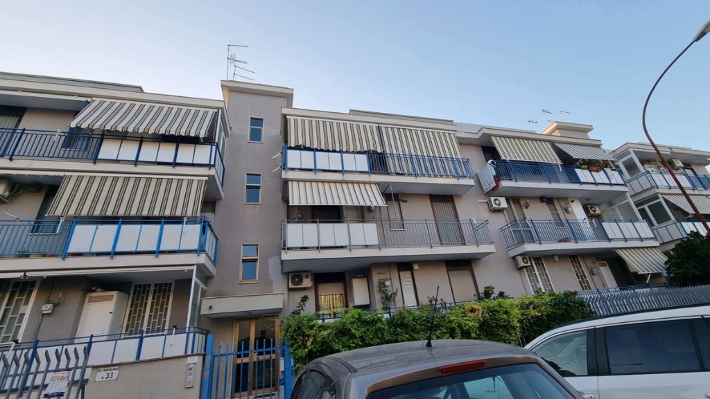 Quadrilocale in Via Mar Grande 33, Taranto, 2 bagni, 120 m², 1° piano