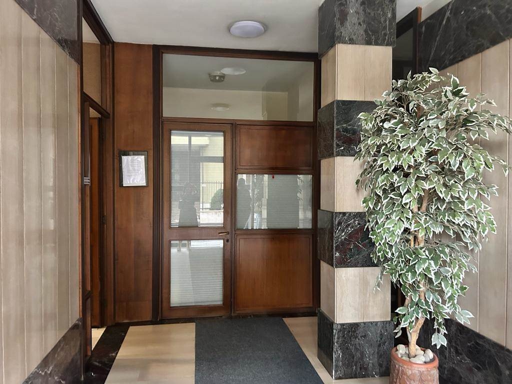 Trilocale a Vigevano, 1 bagno, 89 m², 5° piano, ascensore in vendita