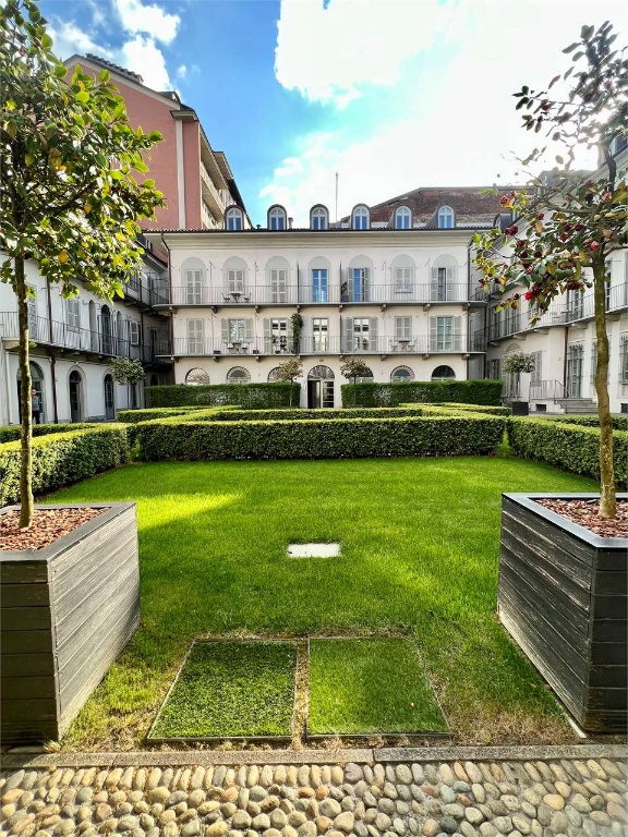 Bilocale in Corso Cairoli 30, Torino, giardino privato, 65 m²