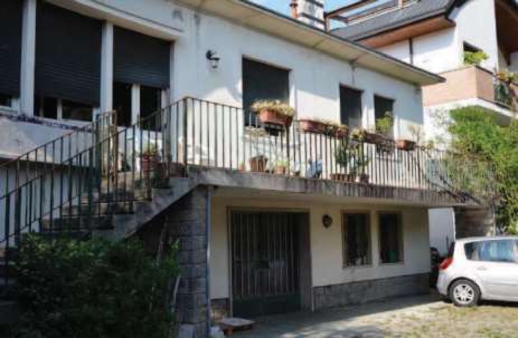 Appartamento in Via Monte Grappa, Padova, 11 locali, 214 m² in vendita