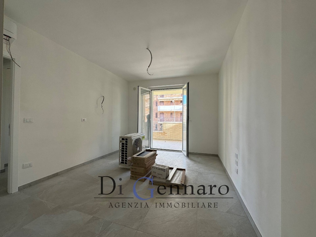Trilocale in Via Saragat, Tortoreto, 2 bagni, con box, 60 m², 1° piano