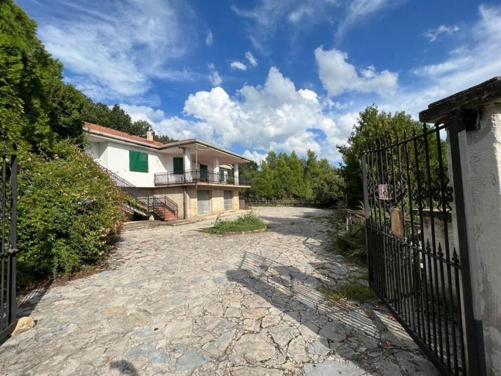 Villa in Parapoti, Montecorvino Pugliano, 5 locali, 2 bagni, 250 m²