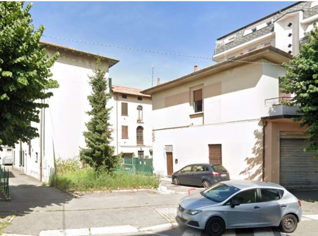 Trilocale in Viale Belforte 141, Varese, 1 bagno, 52 m², 2° piano
