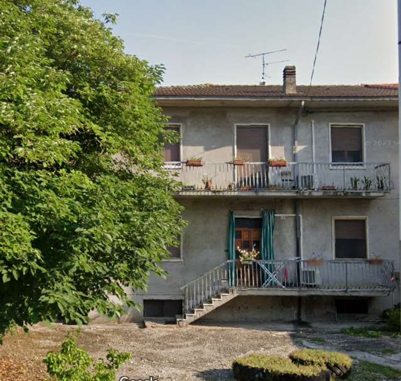 Casa indipendente in Via Guglielmo Marconi, Buttapietra, 12 locali