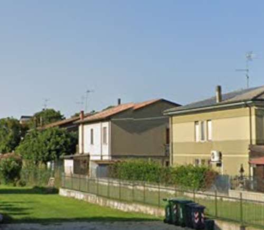 Appartamento in Via Po, Legnago, 6 locali, 1 bagno, 136 m², 1° piano