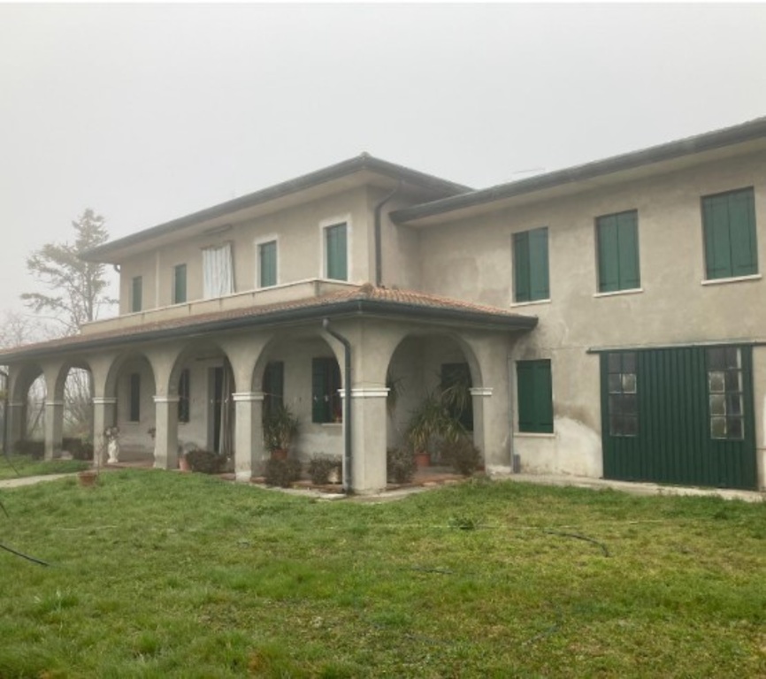 Villa in Via Cà Ballo 11, Mira, 15 locali, 2 bagni, giardino privato