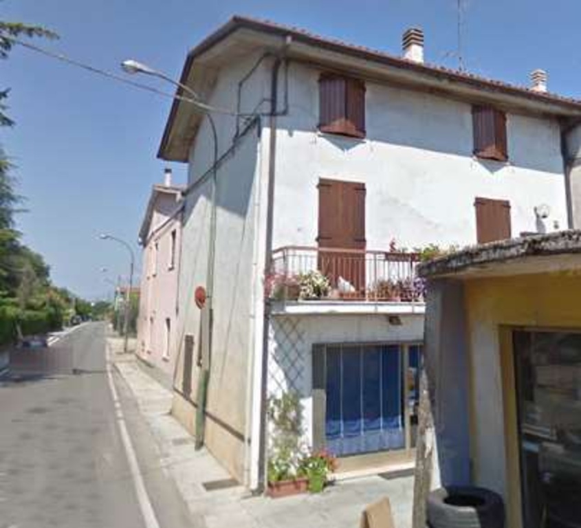 Casa indipendente in Località Foroni, Valeggio sul Mincio, 4 locali