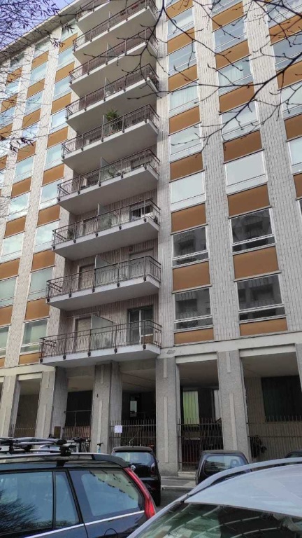 Quadrilocale in Via Viberti 4, Torino, 2 bagni, garage, 130 m²