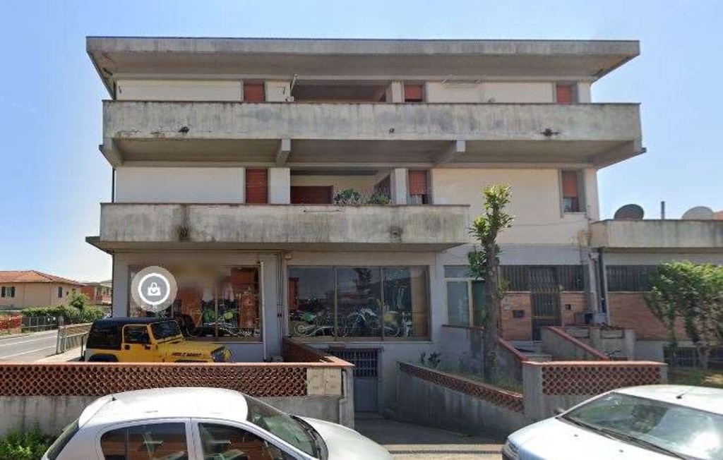 Appartamento in Via IV Novembre 1, Santa Croce sull'Arno, 6 locali