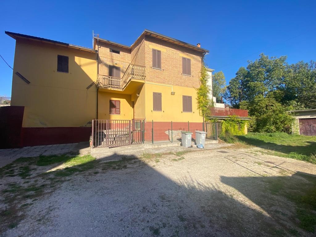 Villa trifamiliare in Via bastiola 5, Bastia Umbra, 3 locali, 1 bagno