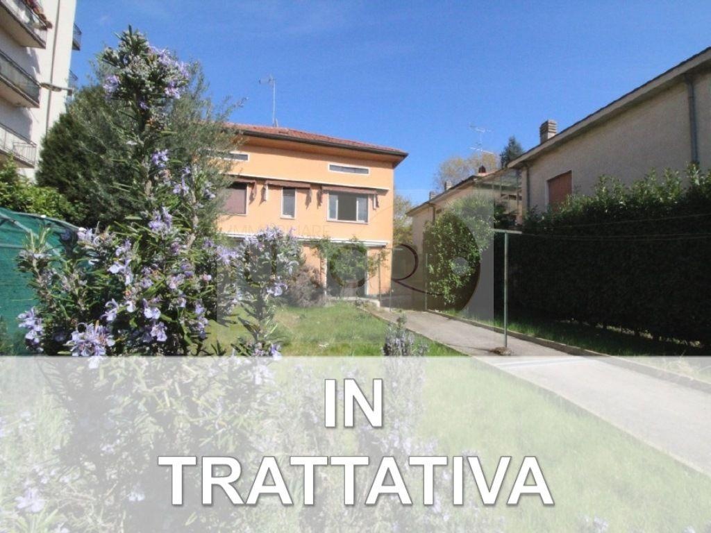 Villa in Piazza Brioschi, Sirtori, 3 locali, 1 bagno, 192 m²