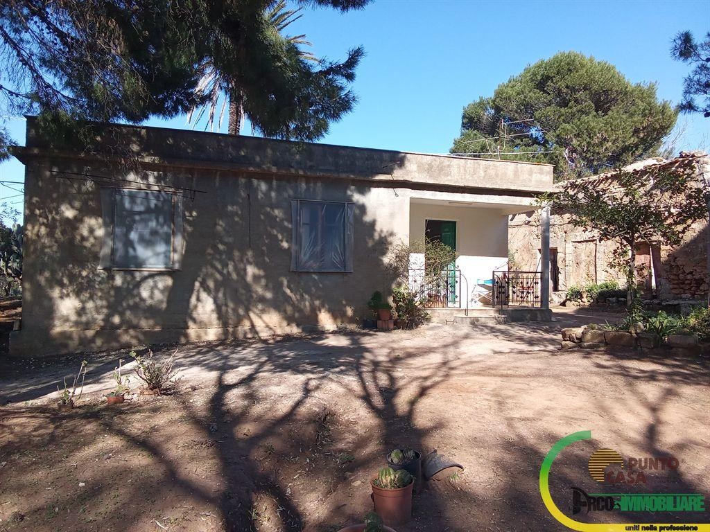 Casa indipendente in Contrada rampante favara, Castelvetrano, 4 locali
