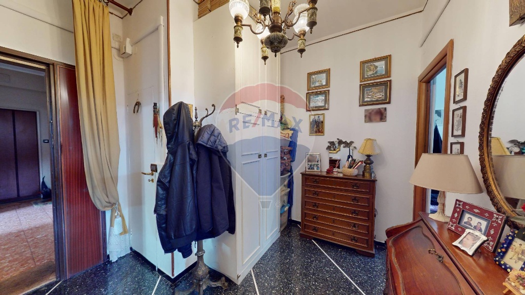 Quadrilocale in Via Daneo, Genova, 1 bagno, 80 m², 5° piano, ascensore