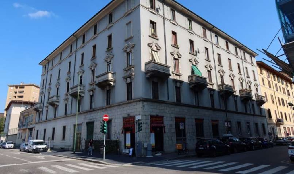 Monolocale in Via Acciaierie 8, Sesto San Giovanni, 1 bagno, 28 m²