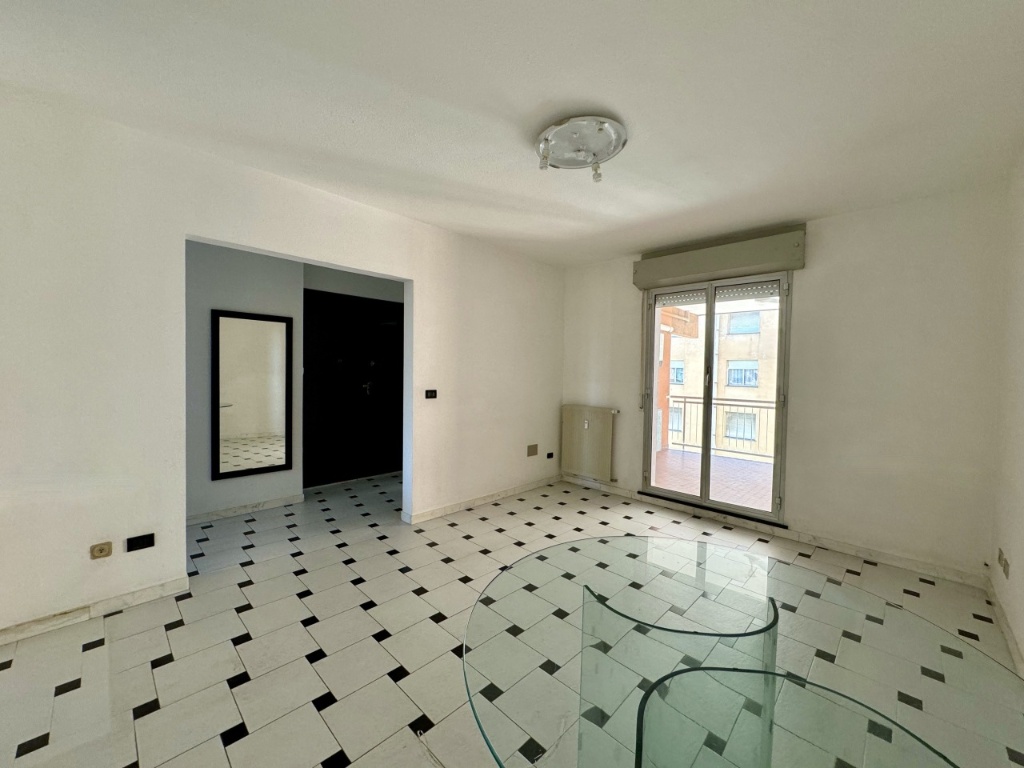 Appartamento in VIA PIETRA LIGURE 15, Genova, 6 locali, 1 bagno, 89 m²