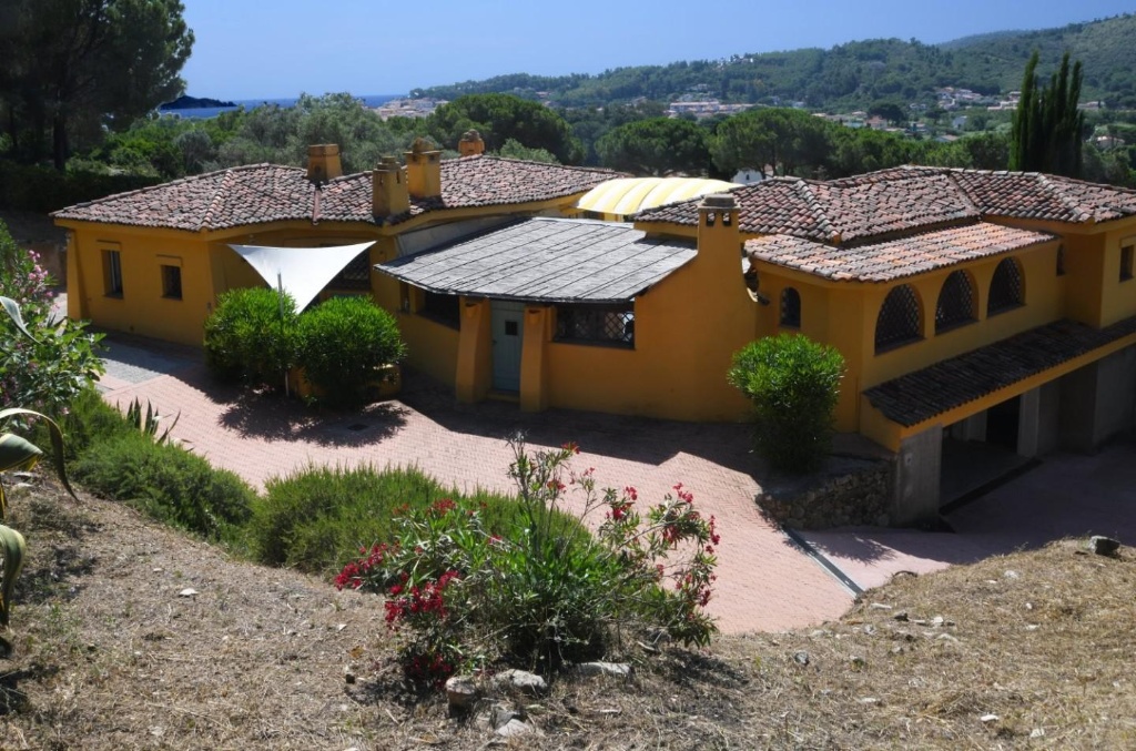Villa a Campo nell'Elba, 6 locali, 5 bagni, giardino privato, 370 m²