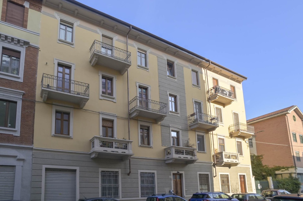 Appartamento in VIA CUNEO 50, Torino, 10 locali, 2 bagni, 206 m²