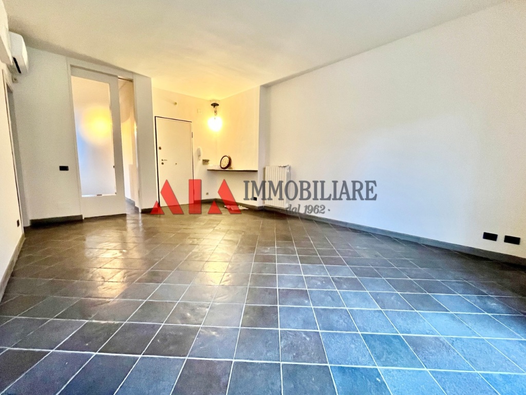 Appartamento in Via Firenze, Pontedera, 5 locali, 2 bagni, garage